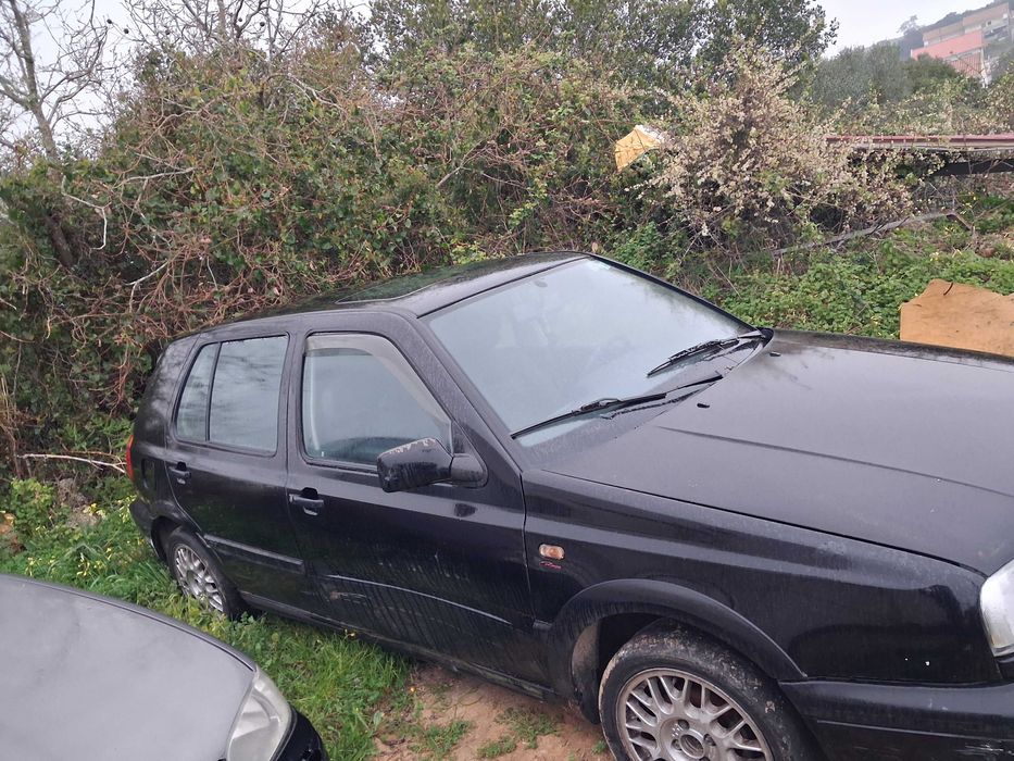 Golf 3 1.9 td com bola de reboque
