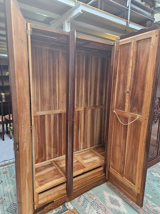 Roupeiro antigo estilo arte Deco - Bom estado geral