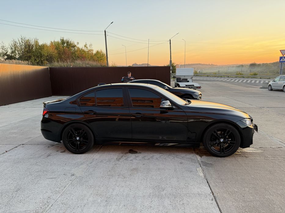BMW f30 2012 328i задній привід