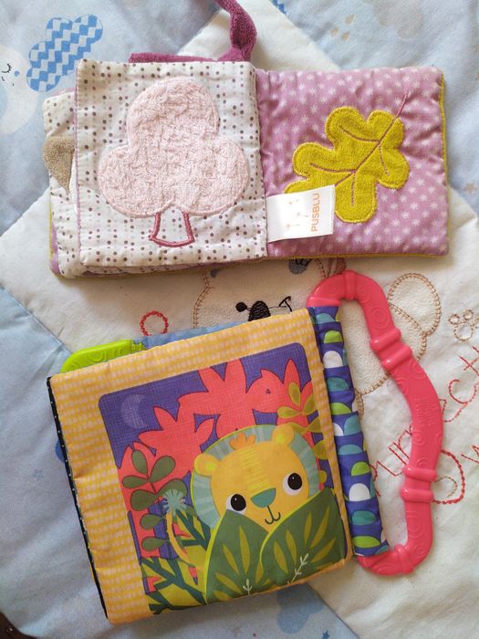 Книжечки шуршалки+іграшка