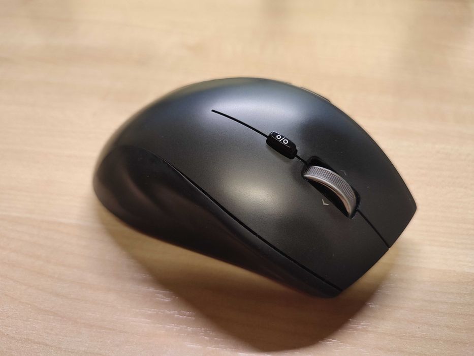 Zestaw Logitech -  klawiatura K800 + Performance Mouse MX