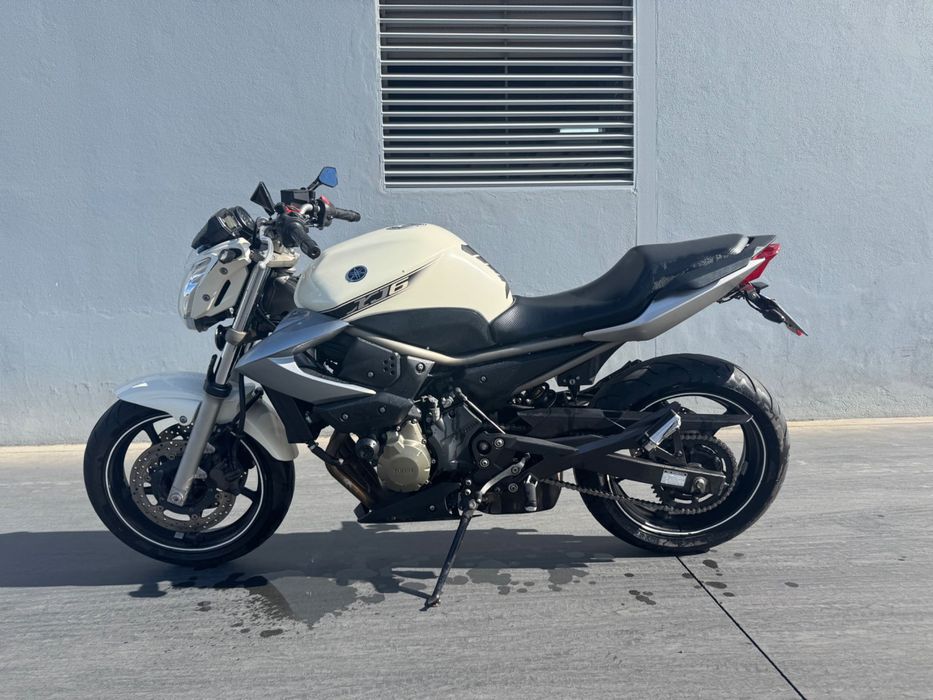 Vendo Yamaha XJ6