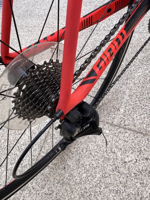 Giant TCR Advanced Carbono | Shimano 105 R7000 | Tamanho M | Excelente Estado
