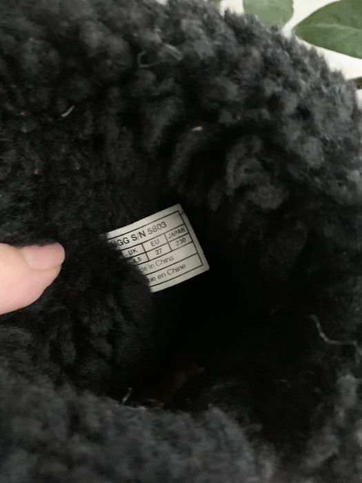UGG 37 czarne śnisgowce skóra zamsz