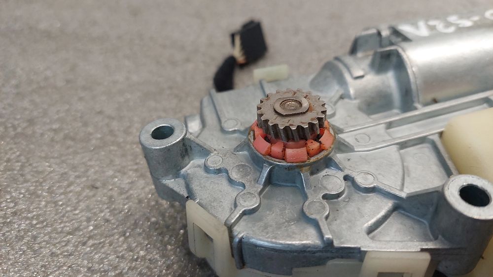 Motor do teto de abrir AUDI A4 Avant (8D5, B5)