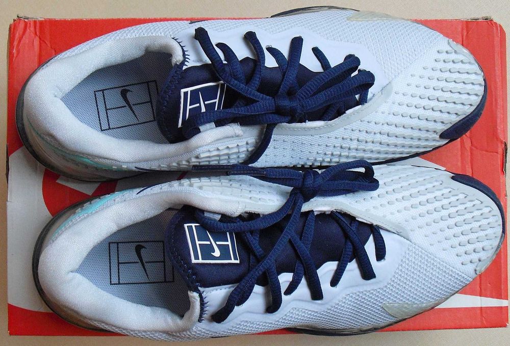 Теннисные кроссовки Nike Court Air Zoom Vapor Cage 4 для женщин
