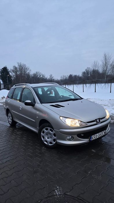 Peugeot 206 Peugeot 206 + używany telewizor Samsung gratis