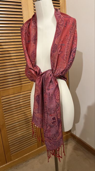 Écharpe em tons de rosa