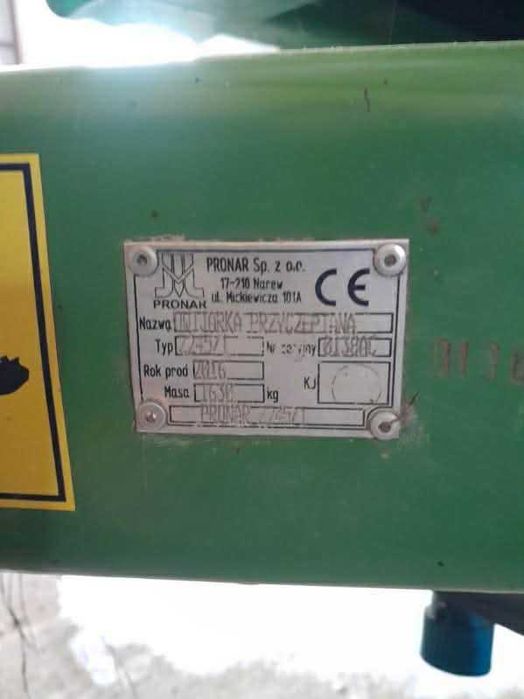 Owijarka samozaładowcza Pronar