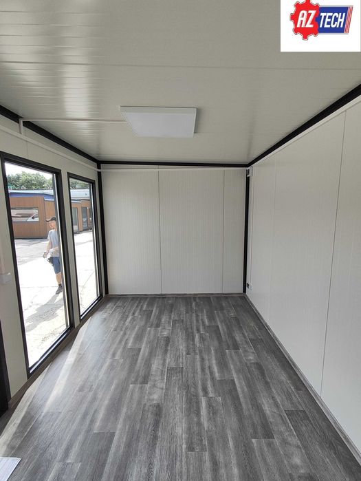 Kontener 5,0 x 3,0 m z czarnymi lamelami i dostawą