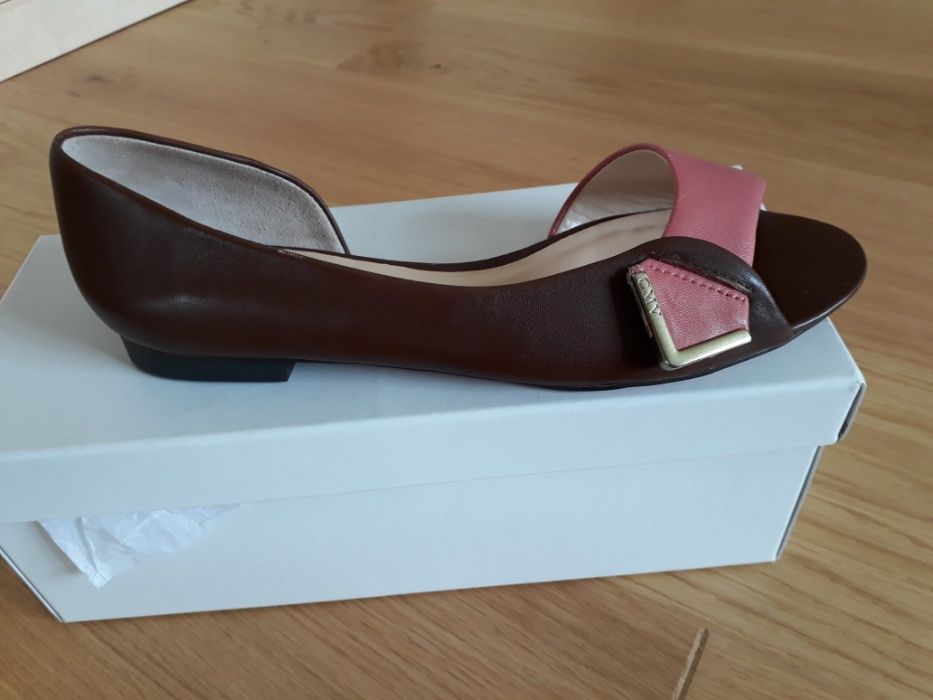 Кожаные босоножки Carmen Marc Valvo MARTA Flat - р. 37