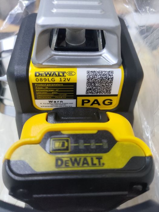 Лазерный уровень 360º DEWALT DW089LG в чохлі