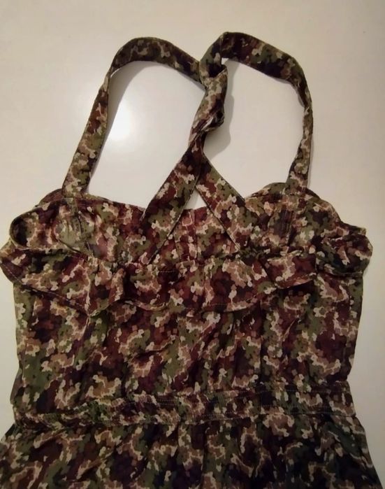 Top camuflado Bershka