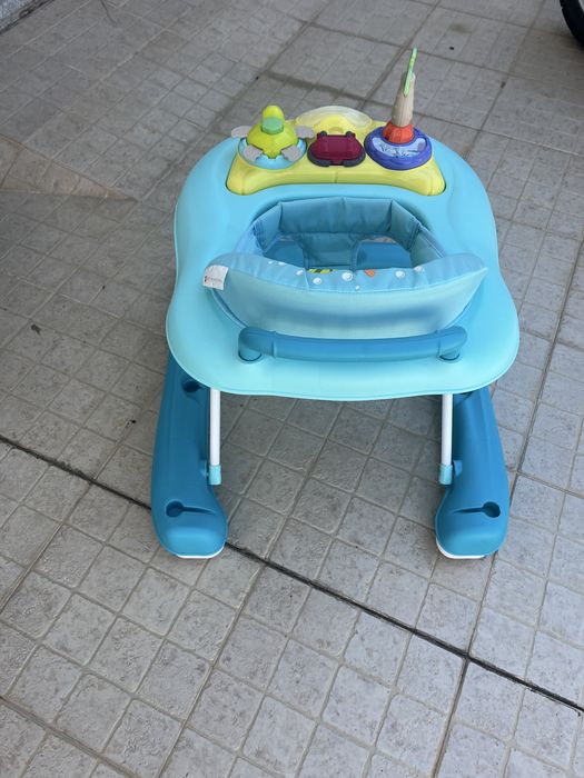 Andador para bebé comonovo