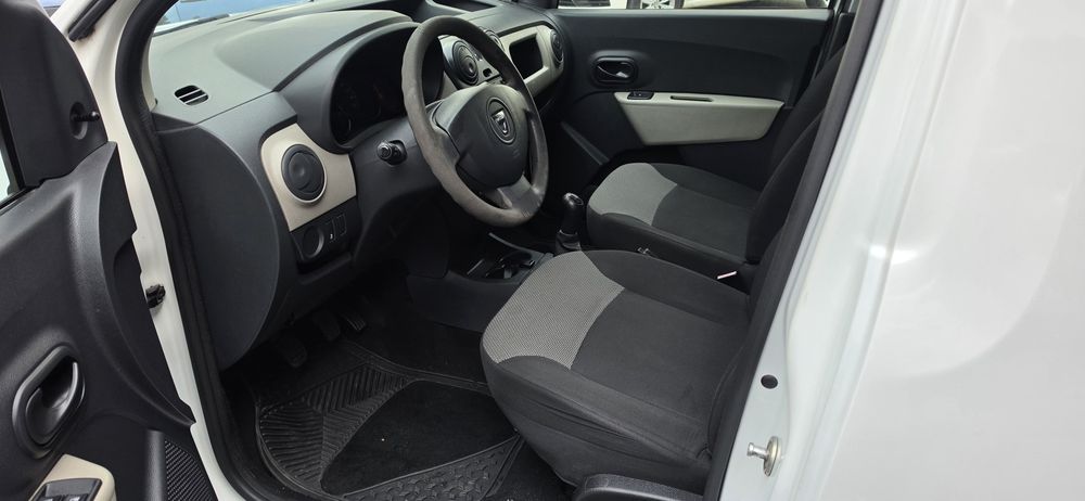 Dacia Dokker 1.5 DCI + GPS + Ar Condicionado + 90 Cavalos