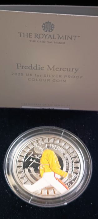 Moeda de prata Proof colorida de 1 onça Freddie Mercury 2025 Reino Uni
