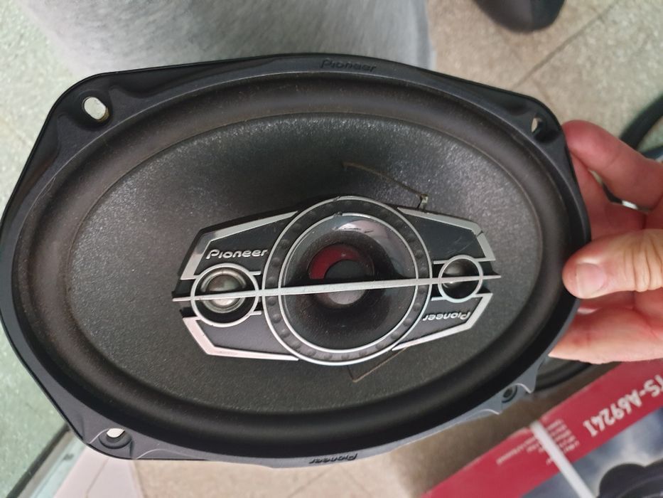 colunas pioneer 550w de 4 vias