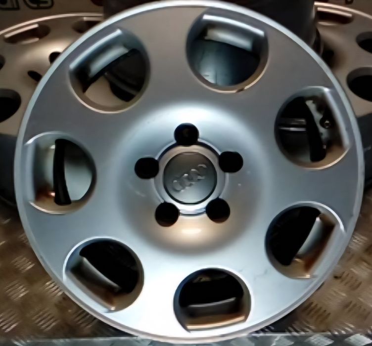 Vendo jantes audi 16