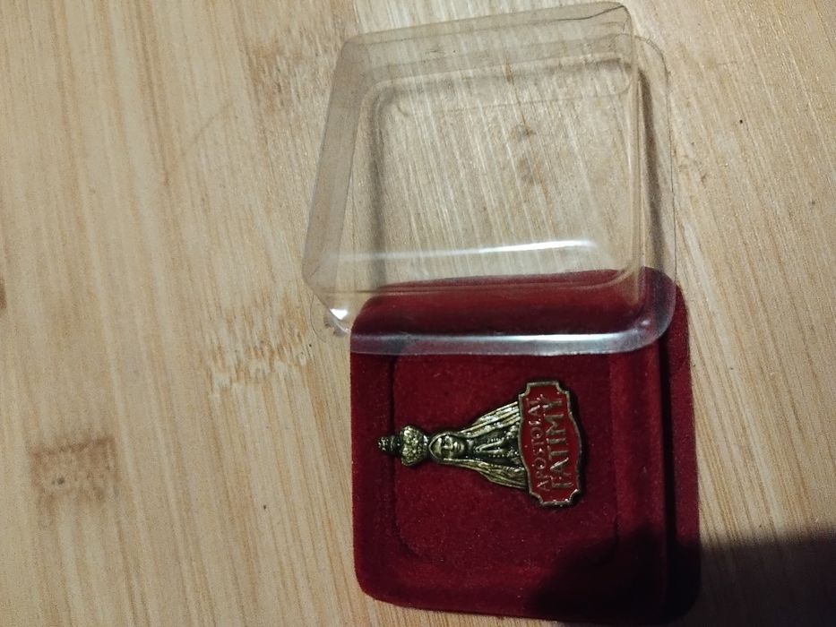 Sprzedam przypinkę Apostolat Fatimy