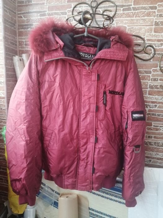 Пуховик женский.
