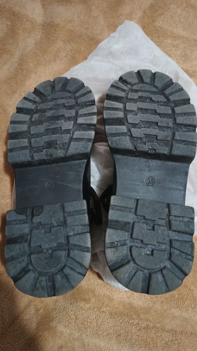 Продам лофери 35 розмім