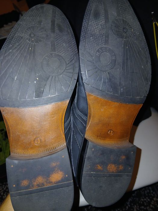 Buty ze skóry naturalnej tozmiar 43