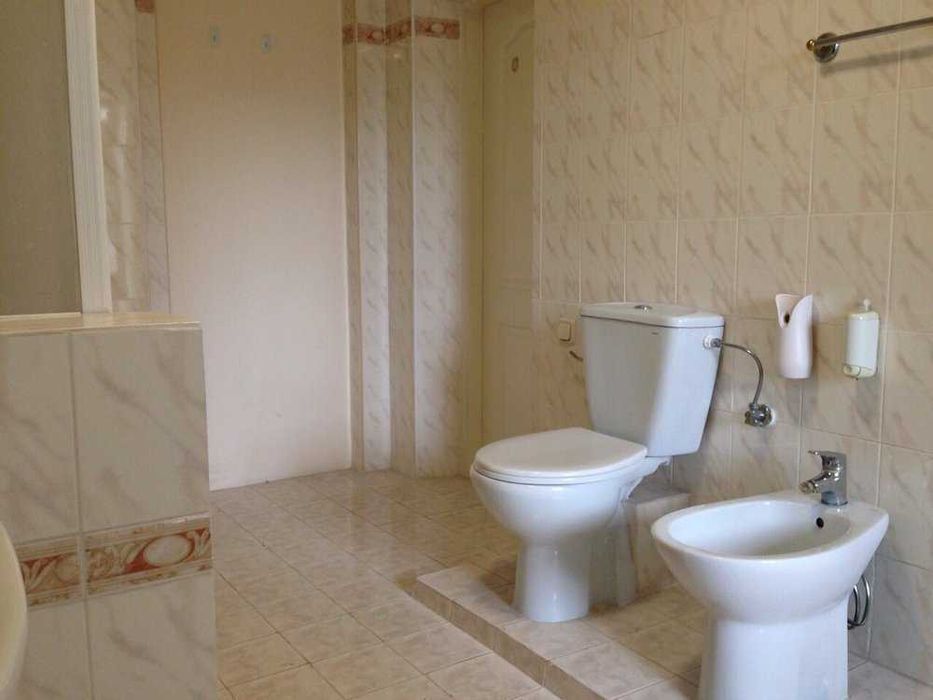 Хостелы в любом районе Киева Поселяем группы и не только Жми ! )