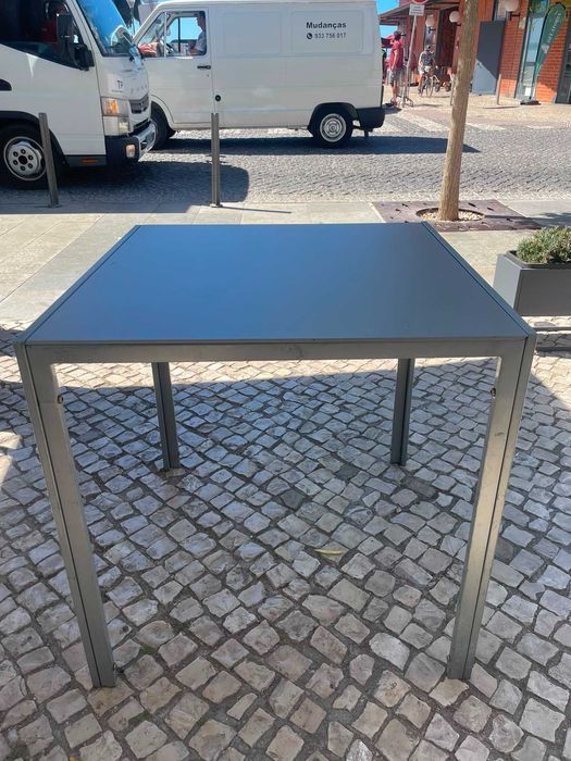 Mesa de Exterior metal e vidro