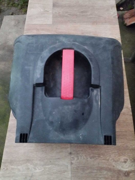 Контейнер сбора травы,для газонокосилки.