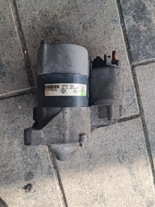 Rozrusznik Valeo D7E1 Renault Clio Thalia benzyna 1.2 8v rok 2002