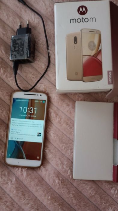 Смартфон моторола G4 play