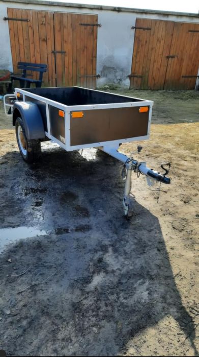 Przyczepka samochodowa