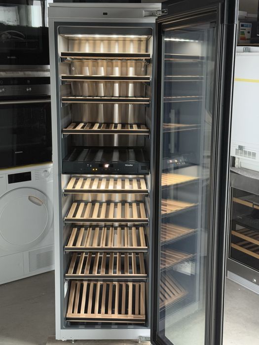 Винна шафа Miele KWT 6722 iGS винный шкаф винник