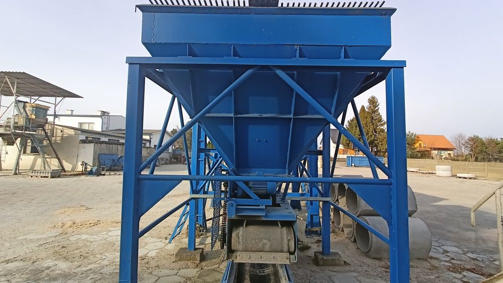 Zasobniki do kruszyw.