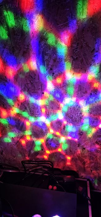 Sprzedam Oświetlenie sceniczne