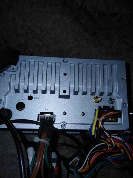 Продам робочю  магнитолу вид  Passat  б 6