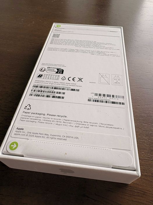 Apple iPhone 17 (256GB) - SELADO / NOVO