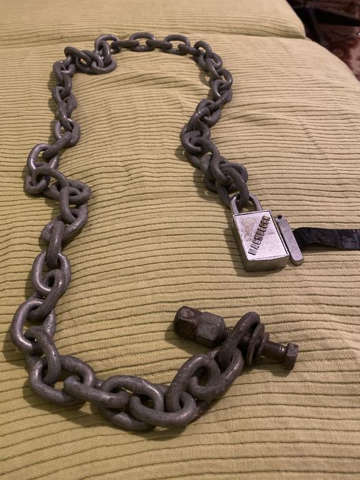 Corrente de aço pesada 1,31 m (52 elos) + cadeado magnelock