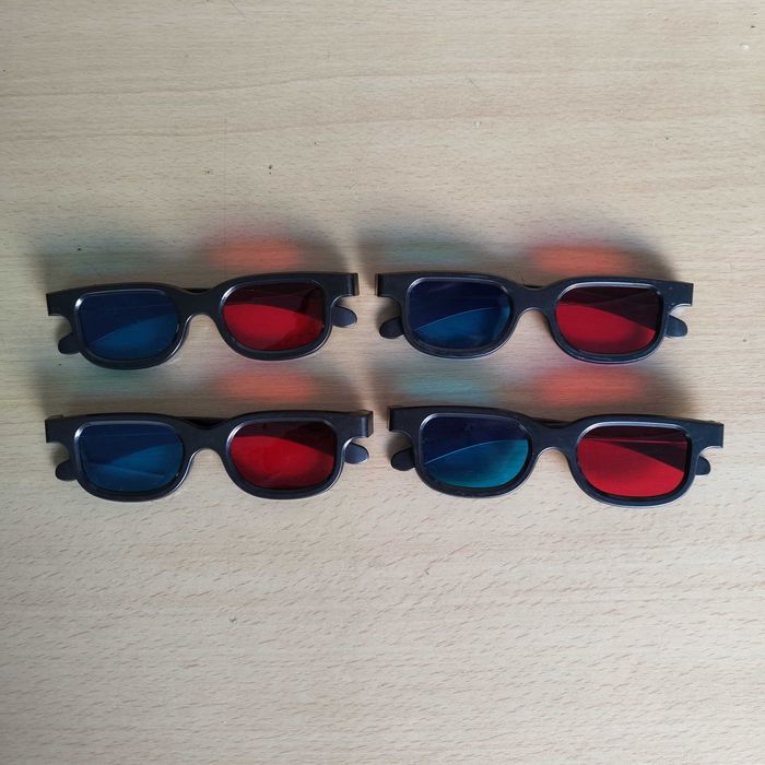 4 Óculos 3D Azul e Vermelho