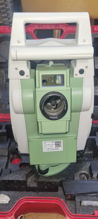 Leica TS12 3" R1000 Tachimetr robotyczny bezlustrowy