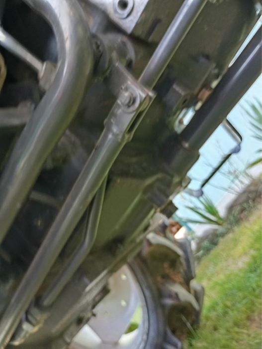 В ціну входить трактор Kubota GL-19, плуг, косарка та фриза