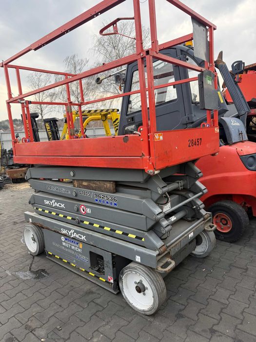 pulpit zwyżka podnośnik elektryczny SKYJACK 4626 rok 2016' na części demontaż