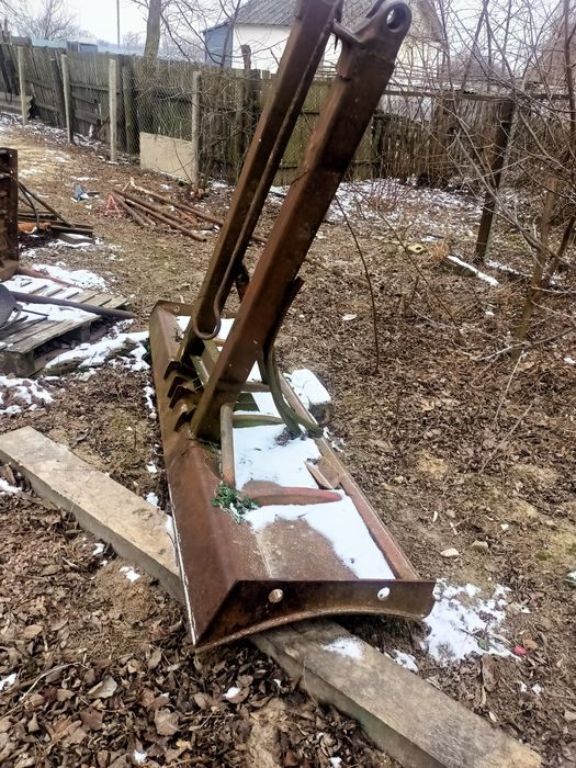 Продам лопату юмз мтз