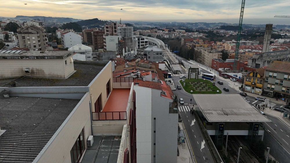 Escritório Sto Ovídio Gaia 100m² garagem privativa, terraço e elevador