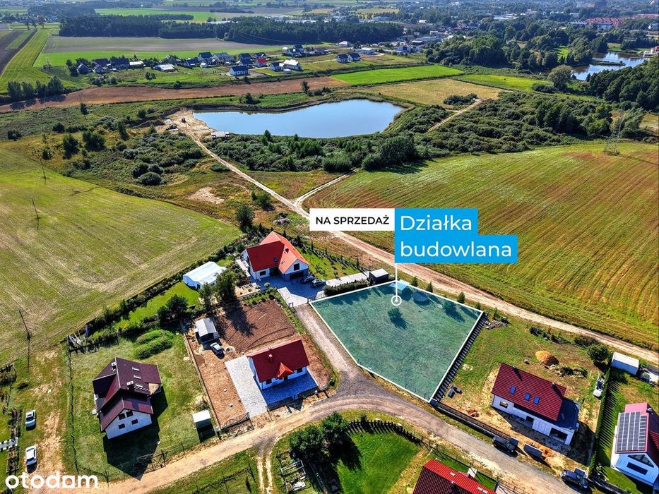 Działka budowlana z mediami i ogrodzeniem
