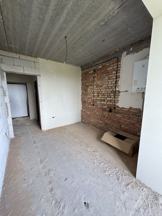 Продаж 3к в зданій та обжитій новобудові