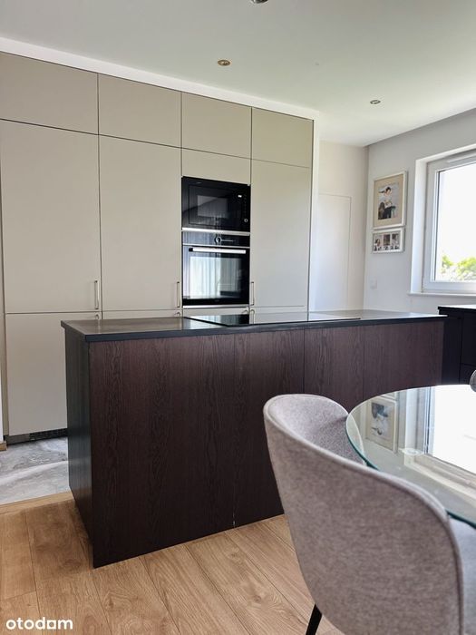 93 m² | Ogród 130 m² | Taras na dachu | Pompa ciepła | 11 min do Rynku
