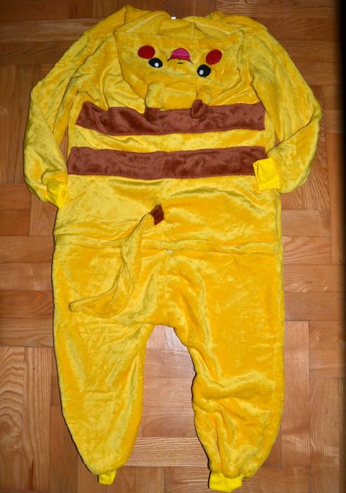 pokemon Pikachu strój piżama przebranie 5/6 Lat_110/116 cm