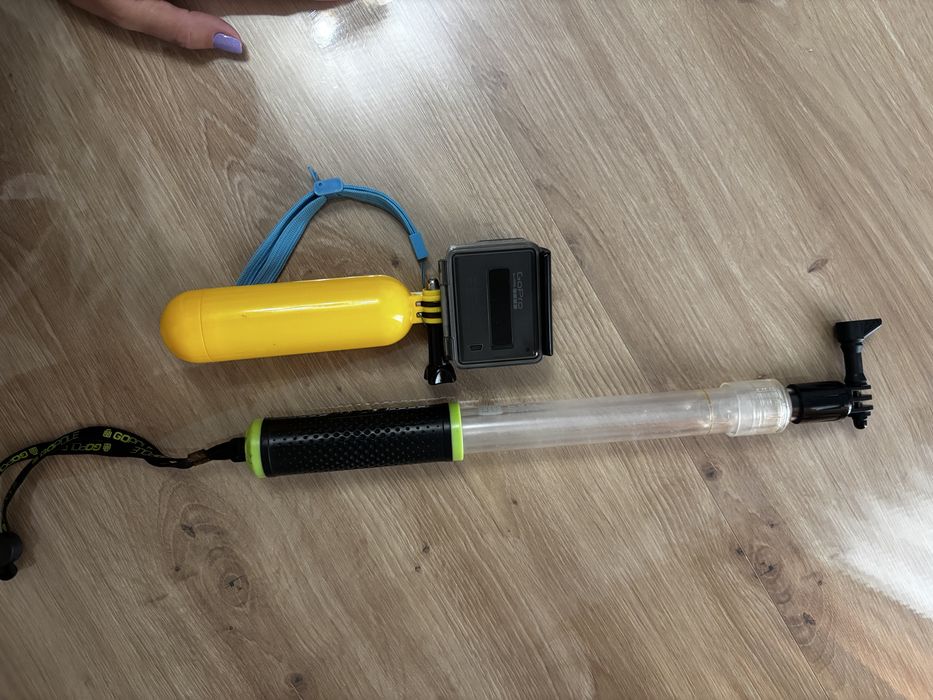 GoPro HERO com acessórios – em bom estado