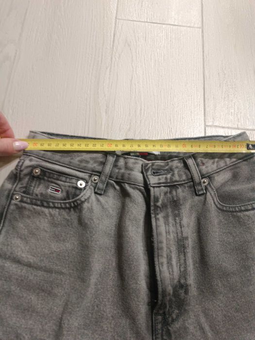 Джинсы Tommy Hilfiger 32